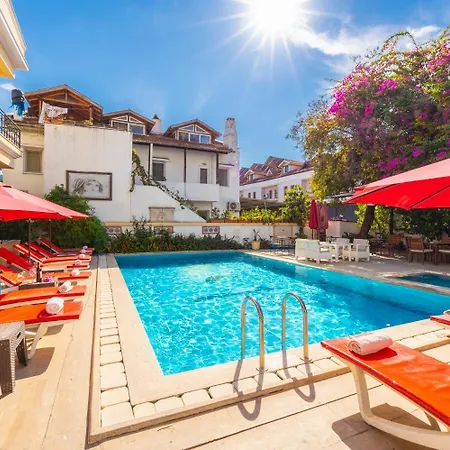 Grand Prestige Apartmanhotel 4*